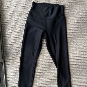 HIGH-WAIST AIRLIFT LEGGING - BLACK